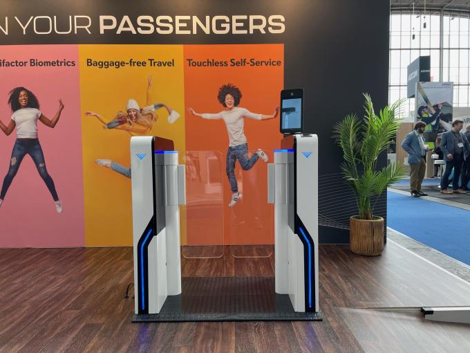 Cancello girevole del portone di velocità veloce di Wing Barrier Swing Turnstile Gate con riconoscimento di fronte di RFID 0