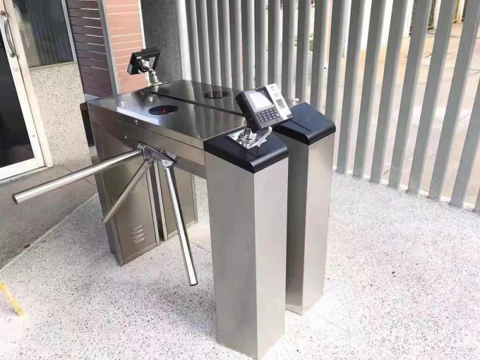 Alta sicurezza controllo di accesso a tre braccia automatico completo treppiede porta di barriera per palestra 0