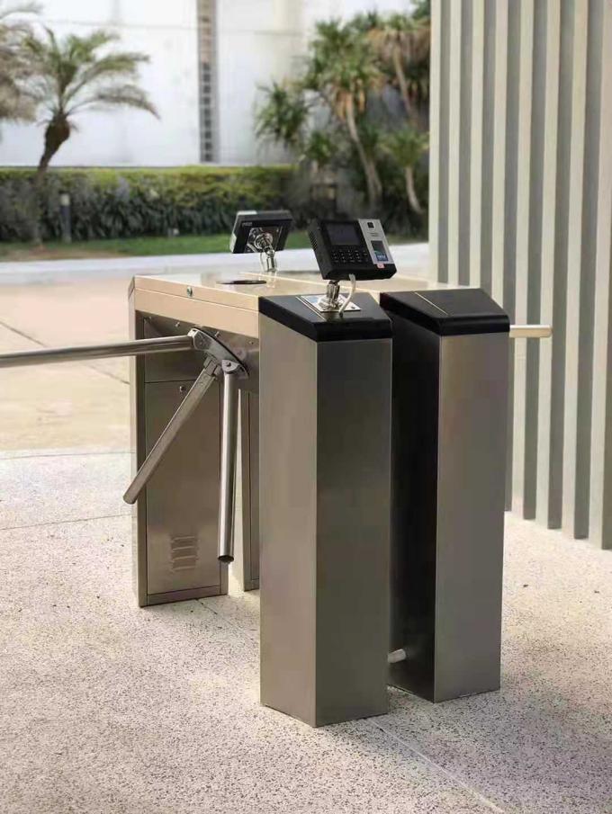 Alta sicurezza controllo di accesso a tre braccia automatico completo treppiede porta di barriera per palestra 1